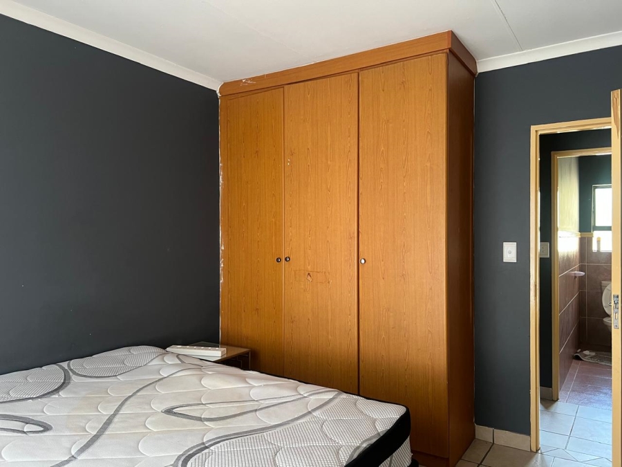 To Let 3 Bedroom Property for Rent in Waterval East North West